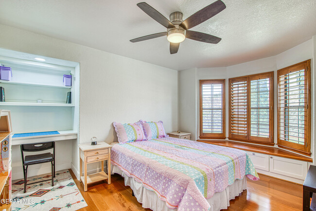 Building Photo - 6205 Brisa Del Mar Dr