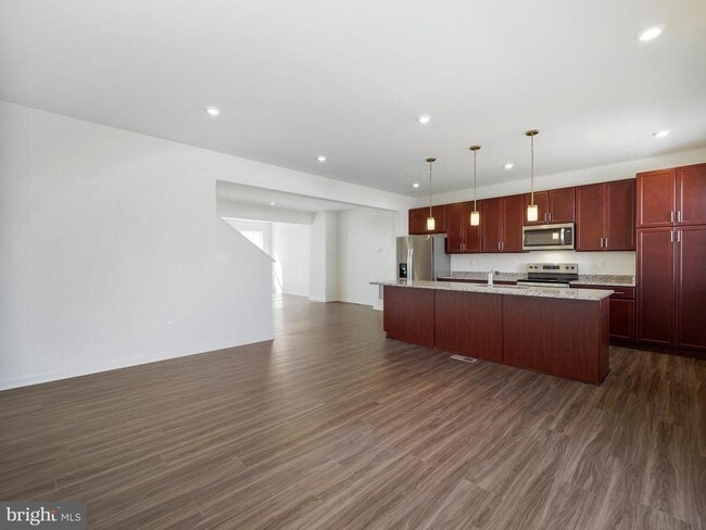 Building Photo - 96 Stafford Pl