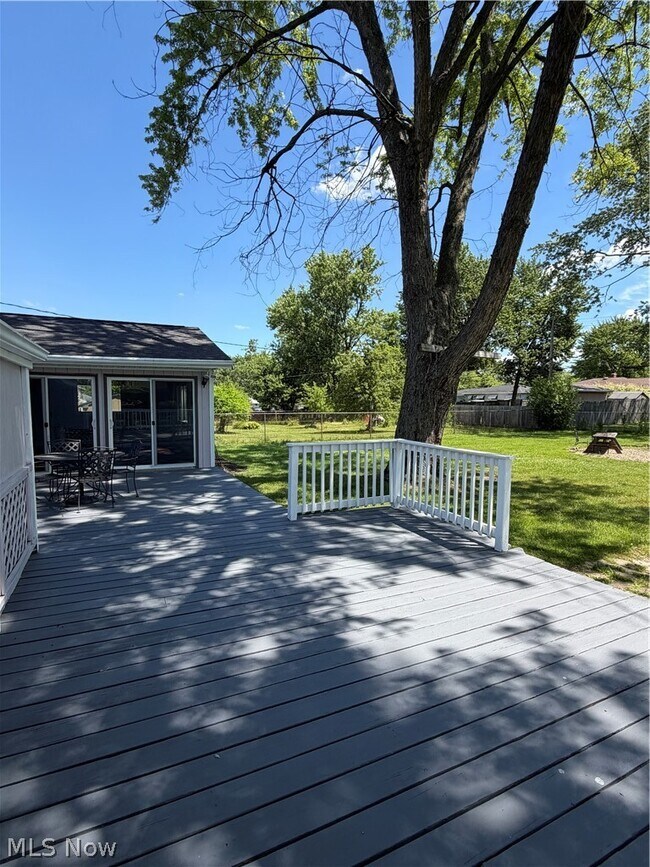 Building Photo - 13187 Yager Dr
