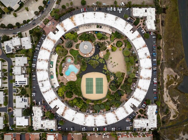 Building Photo - 3054 Rue D’Orleans