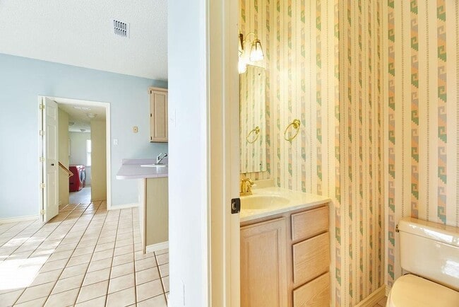 Building Photo - 10905 Galleria Cove