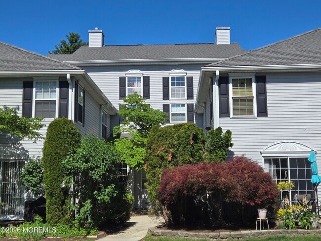 Building Photo - 761 Banyan Ct