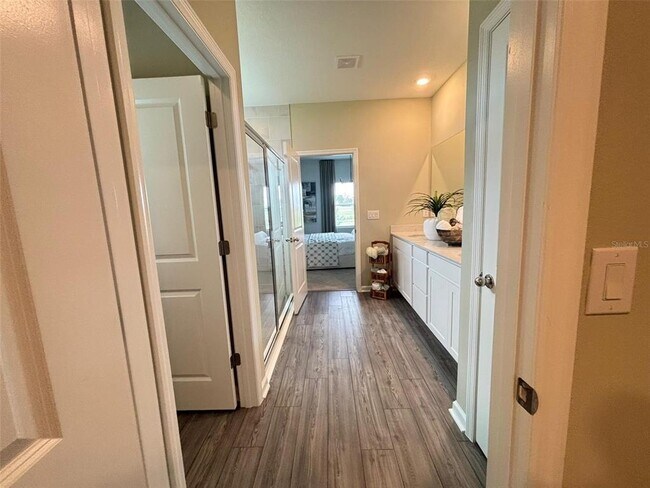 Building Photo - 4738 SW 83rd Lp