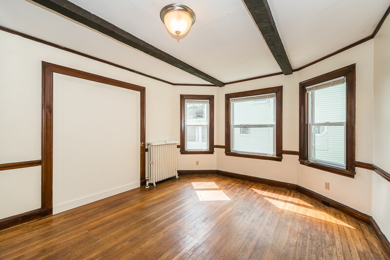 Building Photo - 52 Hobson St