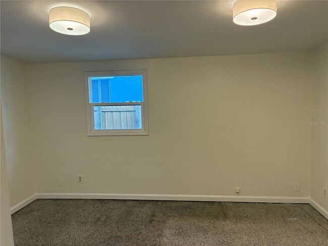 Building Photo - 6905 S Trask St