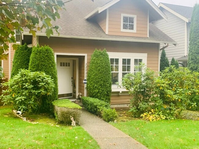Building Photo - 22531 NE Cascara Cir