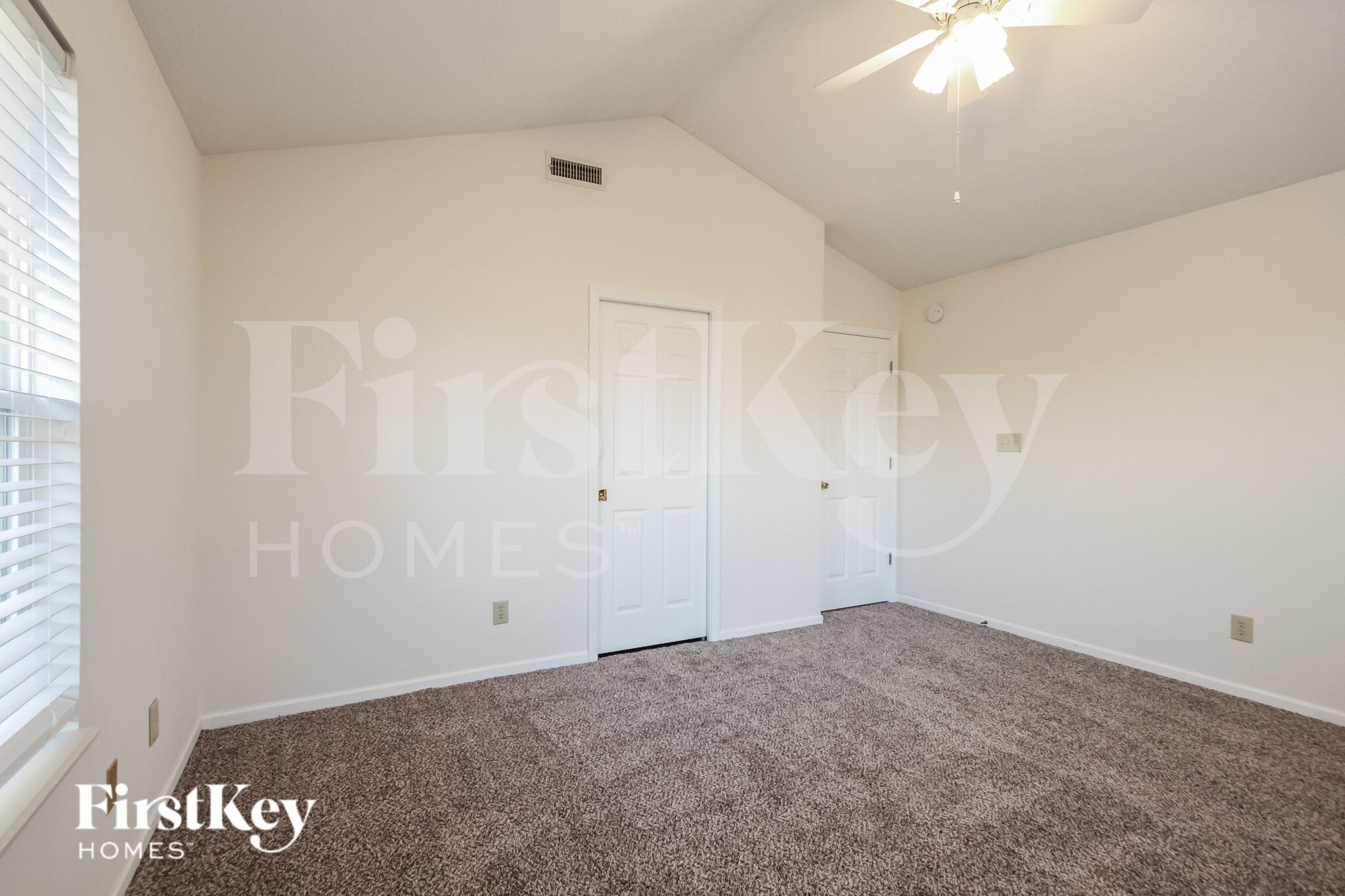 Building Photo - 13460 N Cedar Grove Ct