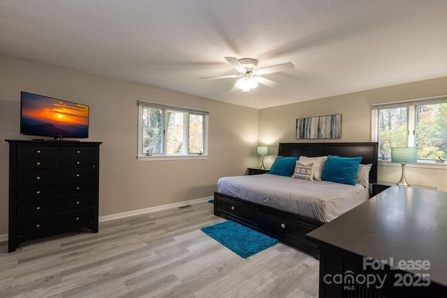 Building Photo - 102 Arbor Ln