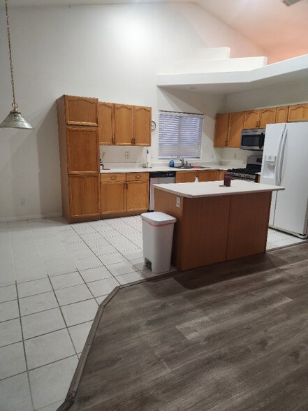 Building Photo - 6355 Belgium Dr