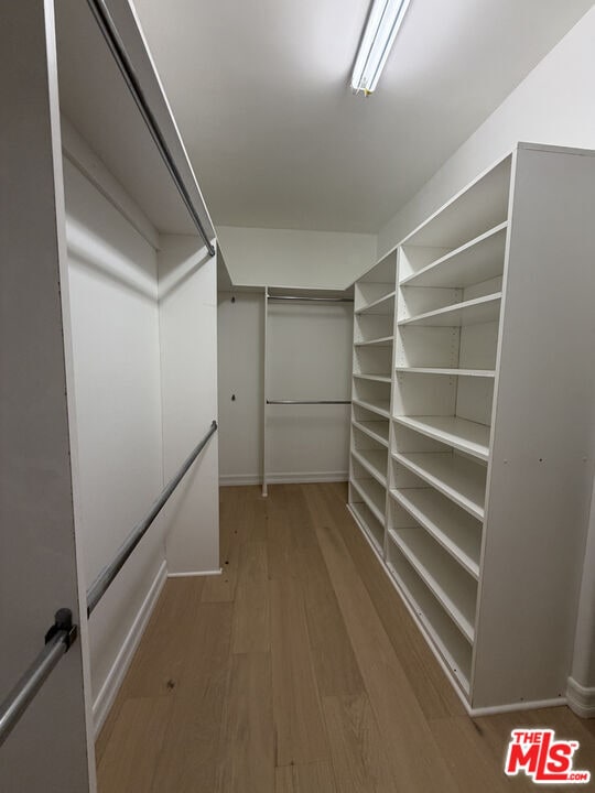 Building Photo - 1450 S Beverly Dr