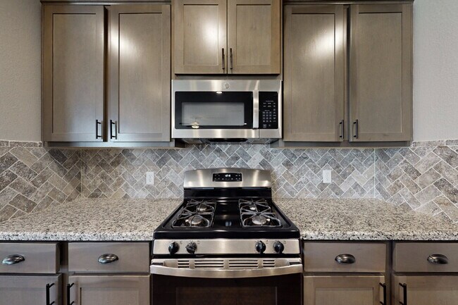 Building Photo - 6346 Spartan Dr