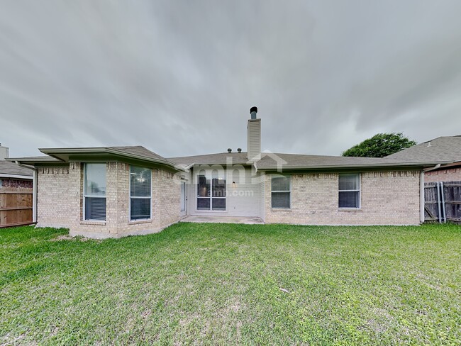 Building Photo - 329 Mesquite Hill Dr