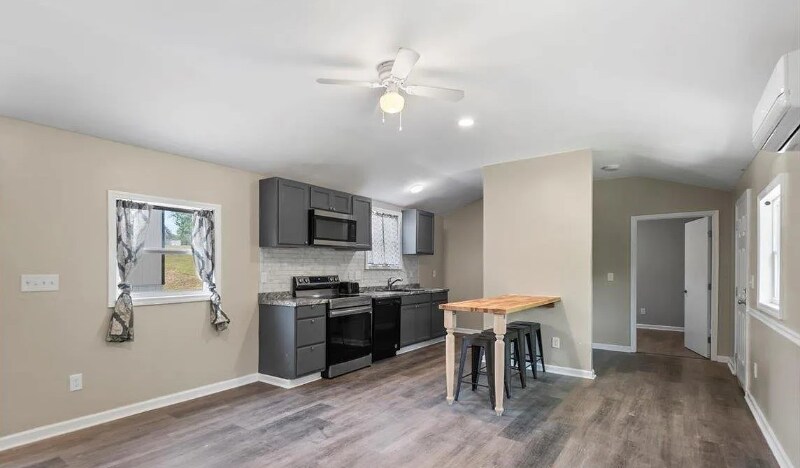 Building Photo - 16672 Gabriel Way