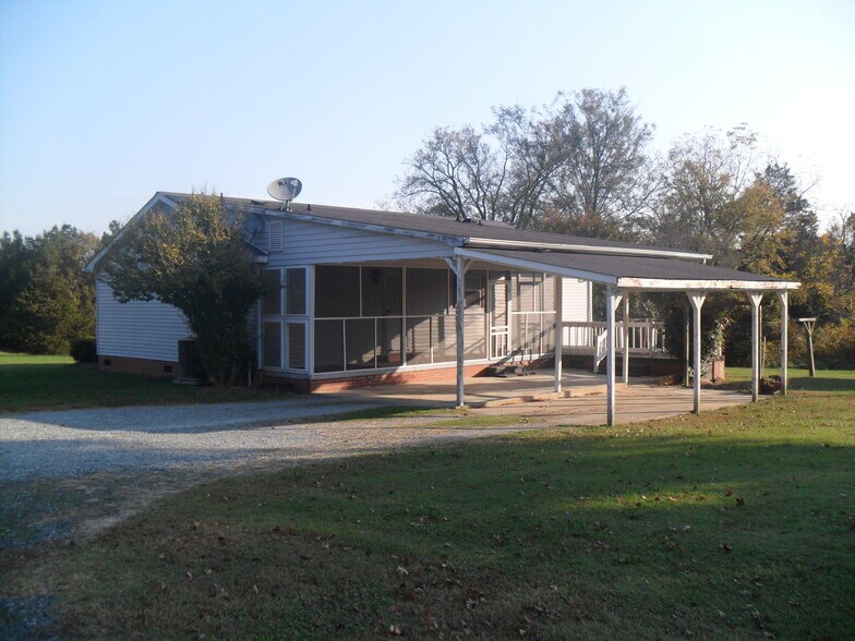 2 Car covered carport - 937 Cheeks Lane
