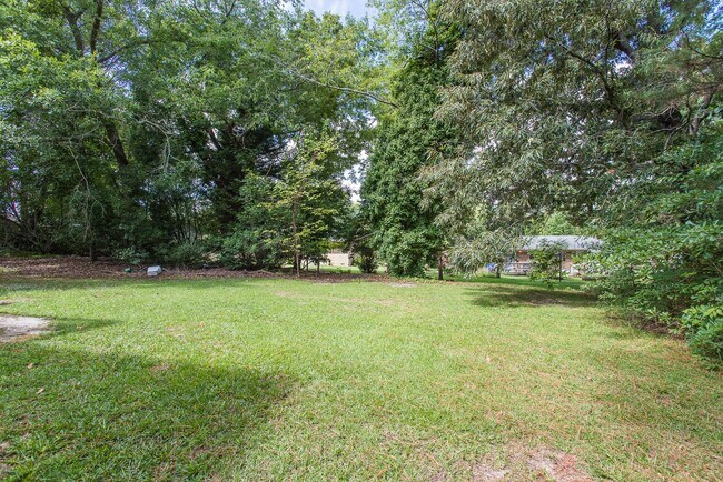 Building Photo - Welcome to Angier Townhomes