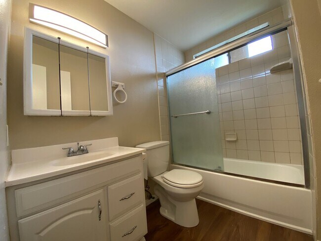 Building Photo - LOCATION & PRIVACY! Spacious 3 br Condo wi...
