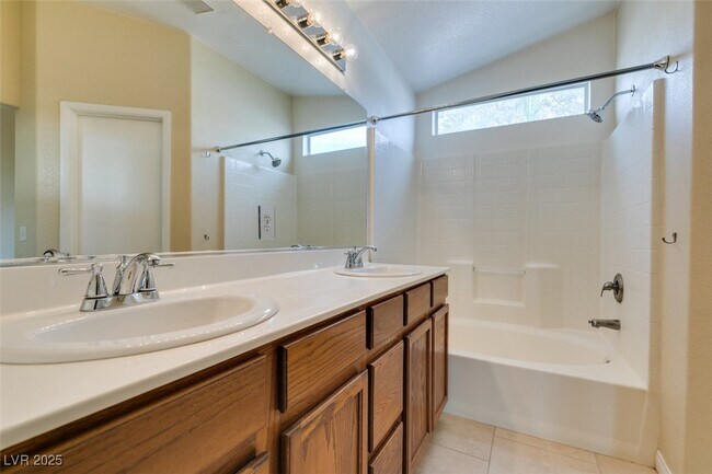 Building Photo - 744 Gritty Garnet Ave