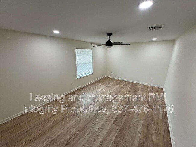 Building Photo - 105 Meaux Blvd