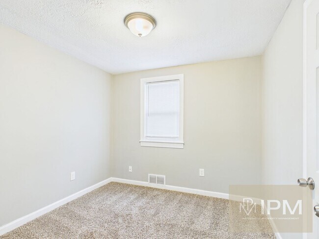 Building Photo - Spacious 3 Bedroom, 1 Bath Home in Central Dauphin Schools!