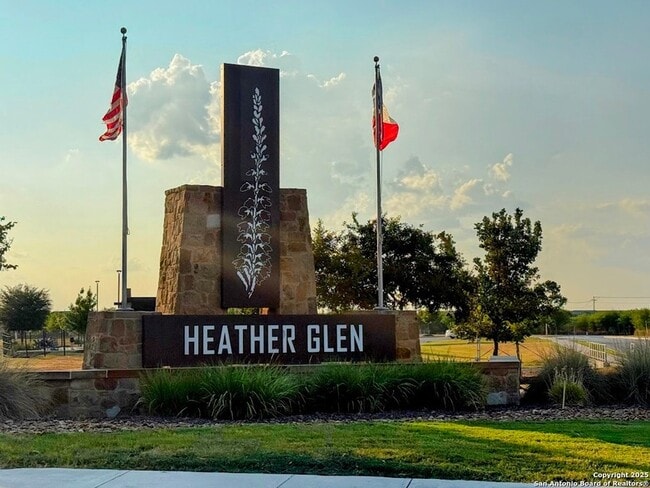 Building Photo - 1824 Heather Glen Dr