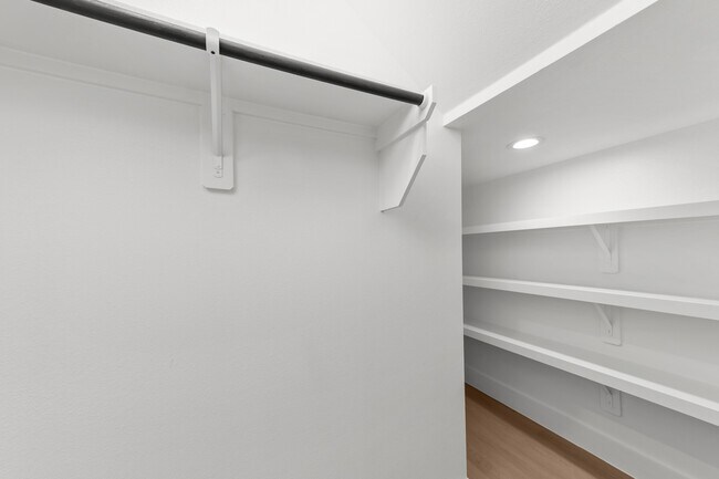 Building Photo - 2316 McKee St