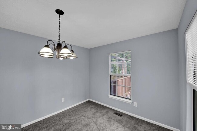 Building Photo - 801 High Plain Dr
