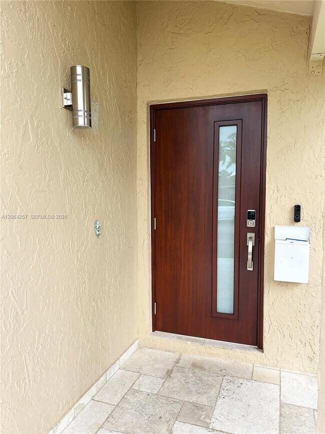 Building Photo - 955 NW 106th Ave Cir