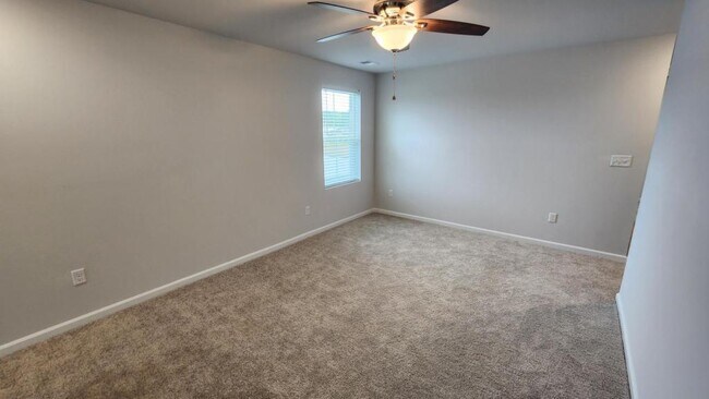 Building Photo - 1055 Sentinel Ct