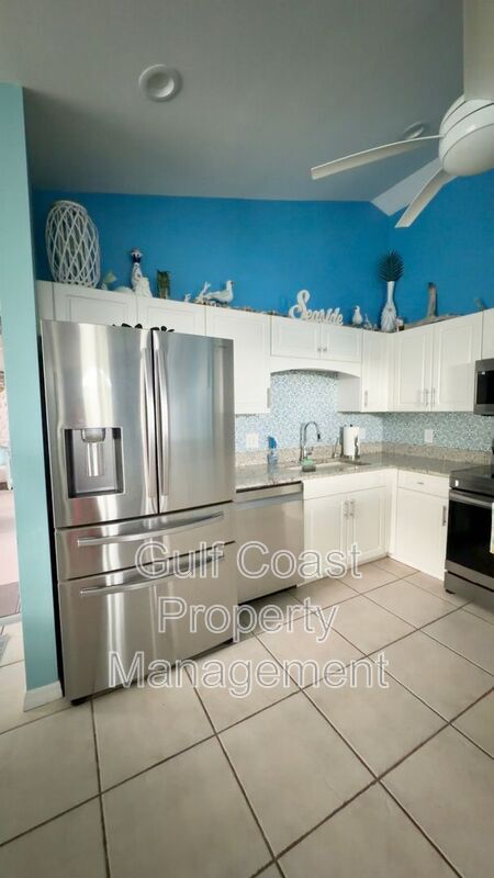 Building Photo - 11652 Pawley Ave