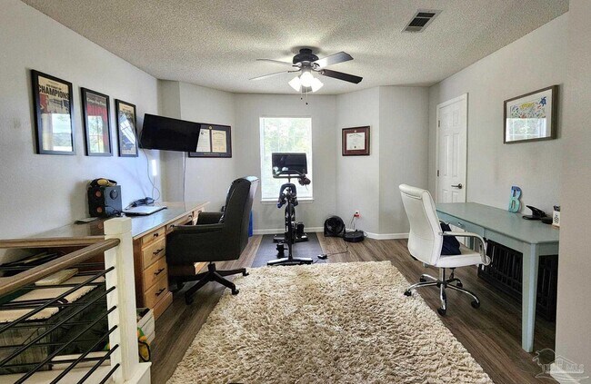 Building Photo - 589 Bobwhite Pl