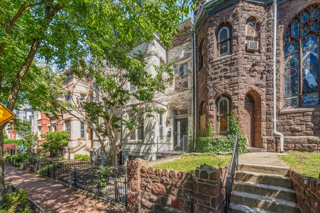 Exterior - 11 R Street NW