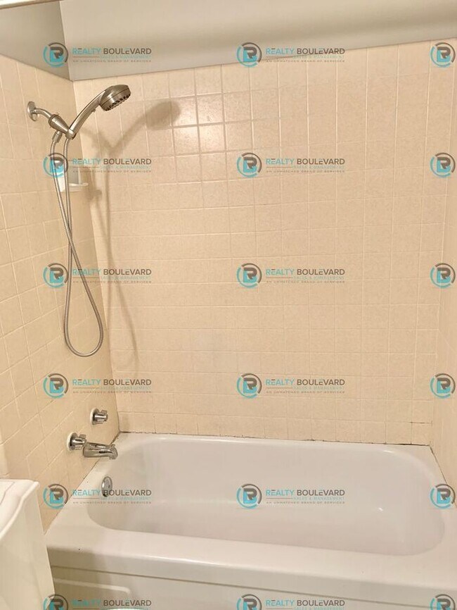 Building Photo - Charming 3-Bedroom Home Near McCarran – Gr...