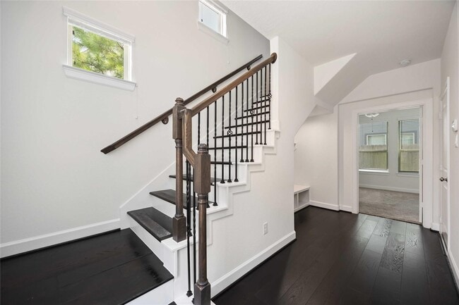 Building Photo - 4012 Centre Valley Ln