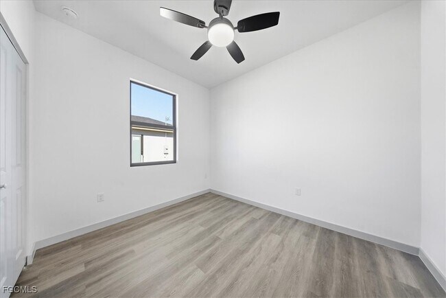 Building Photo - 1024 Halby Ave S