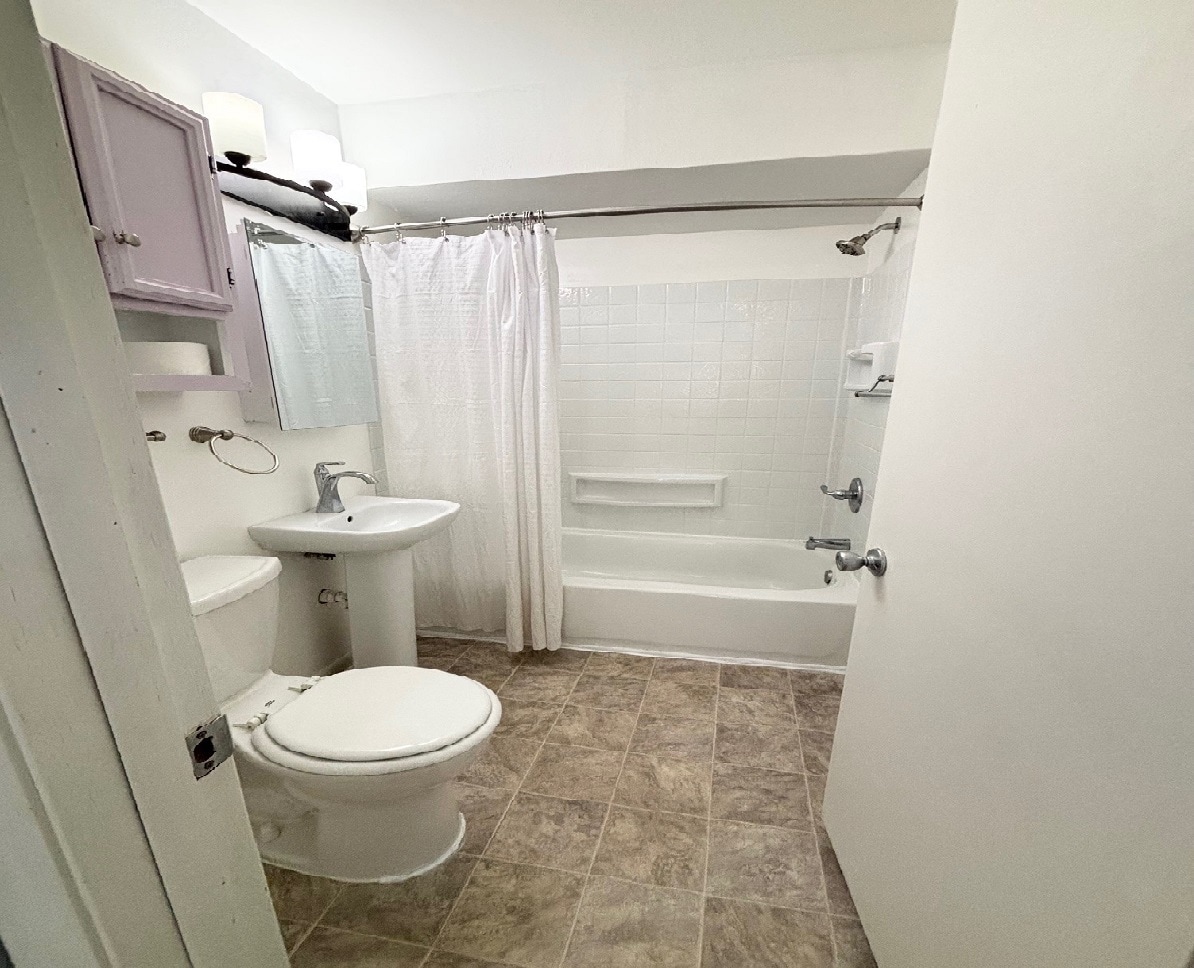 Building Photo - 7313 65th Ave N