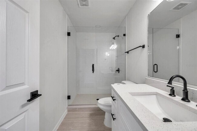 Building Photo - 745 Pinellas Bayway S