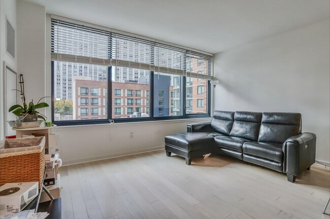 Building Photo - 10 Provost St