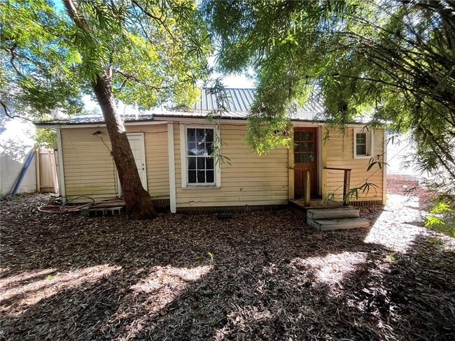 Building Photo - 303 North Way