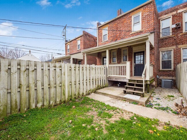 Building Photo - Available Now! Located in Merion Village, ...
