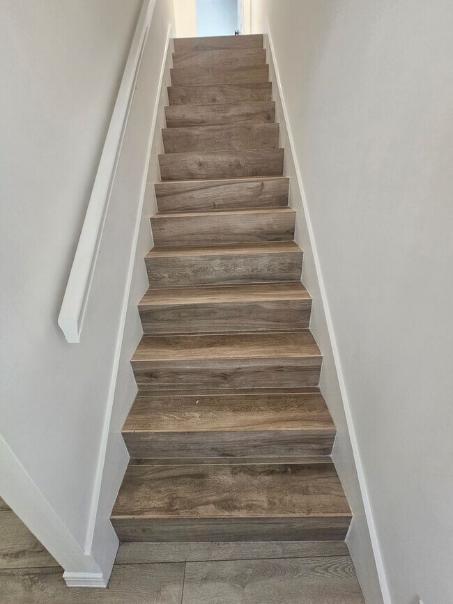 Building Photo - 1406 36th Ave