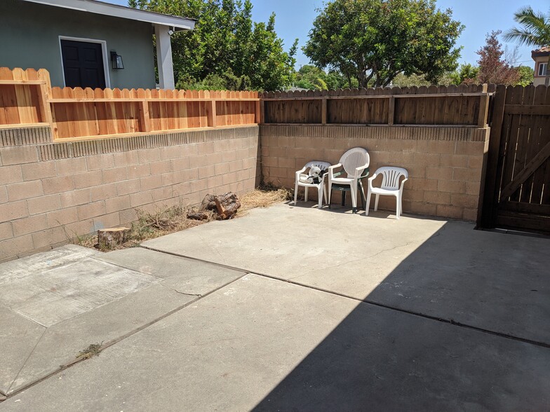 Building Photo - 8630 Stanmoor Dr