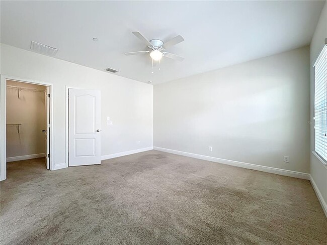 Building Photo - 561 Scotia Pl