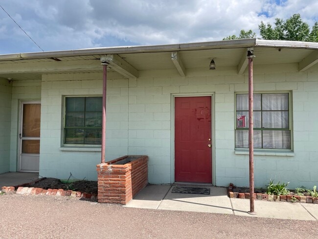 Building Photo - Business Space or Private Residence or Both! Or More?