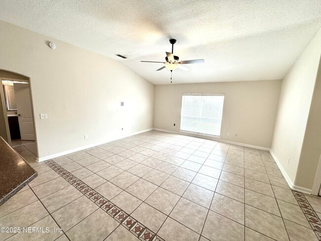 Building Photo - 12850 Chets Creek Dr N