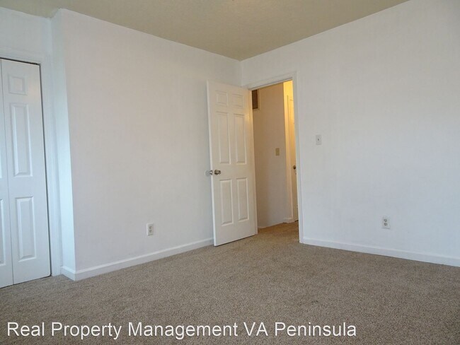Building Photo - 2 br, 1.5 bath House - 1102 Palmerton Dr