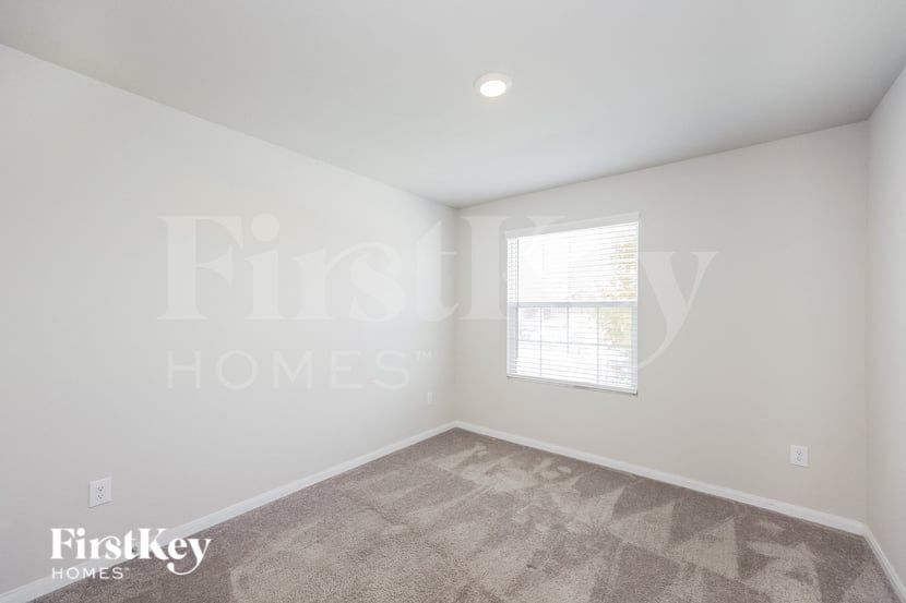 Building Photo - 6754 Hatchery Way