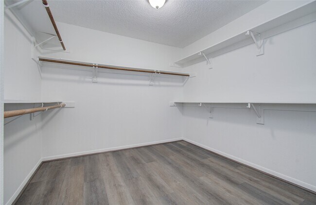 Building Photo - 2106 Spyglass Dr