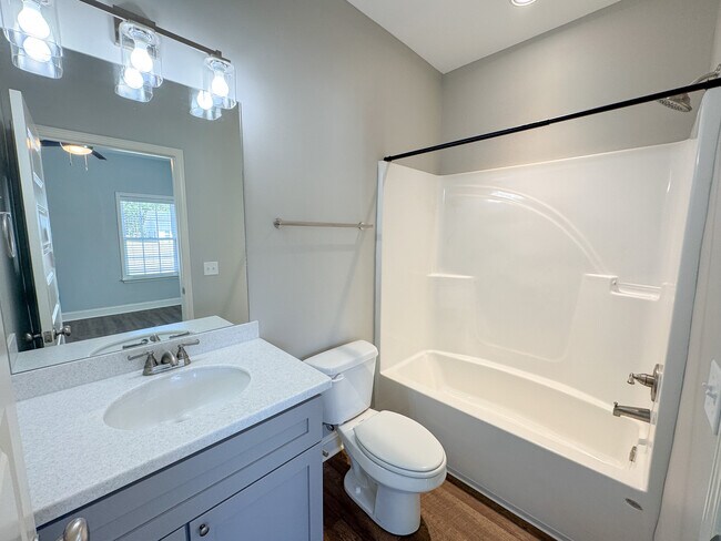 Building Photo - 232 Firefly Ln