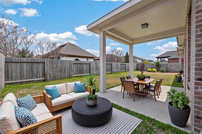 Building Photo - 107 Angel Hollow Ln