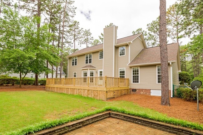 Building Photo - 10 Hampshire Ln